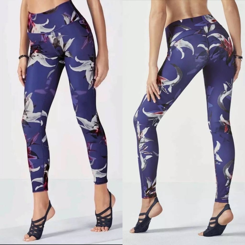 Women's Fabletics Define High Waisted Leggings